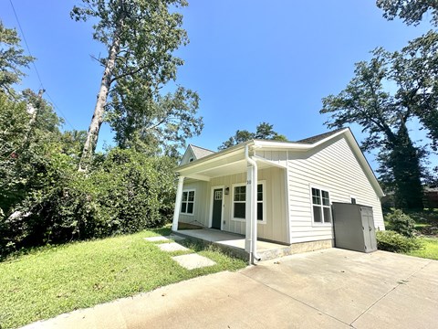 10 Plum Drive 3 Beds Apartment for Rent