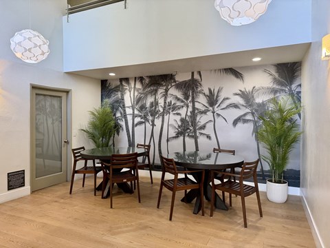 Luna's Club House