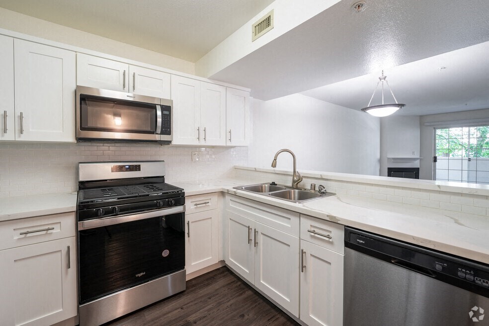 Park Regency Apartments