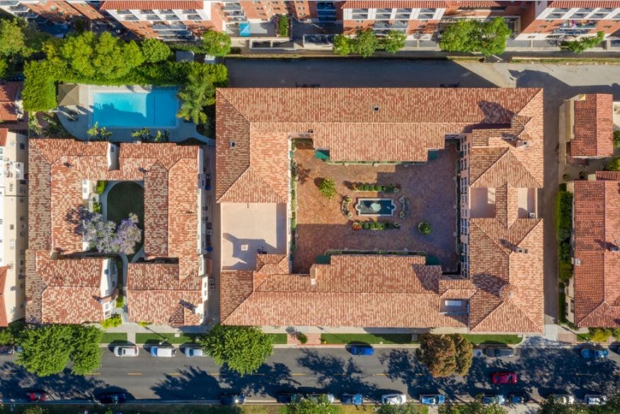 Lindbrook Manor Apartments