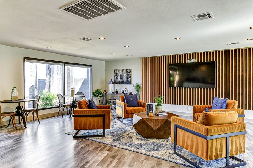 Leasing Center and Resident Lounge - Photo Gallery