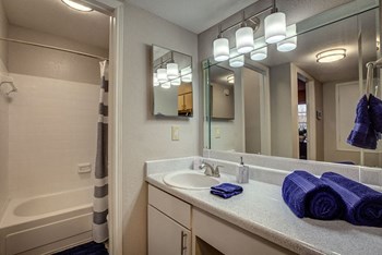 16222 Stuebner Airline Rd 1-3 Beds Apartment for Rent - Photo Gallery 5