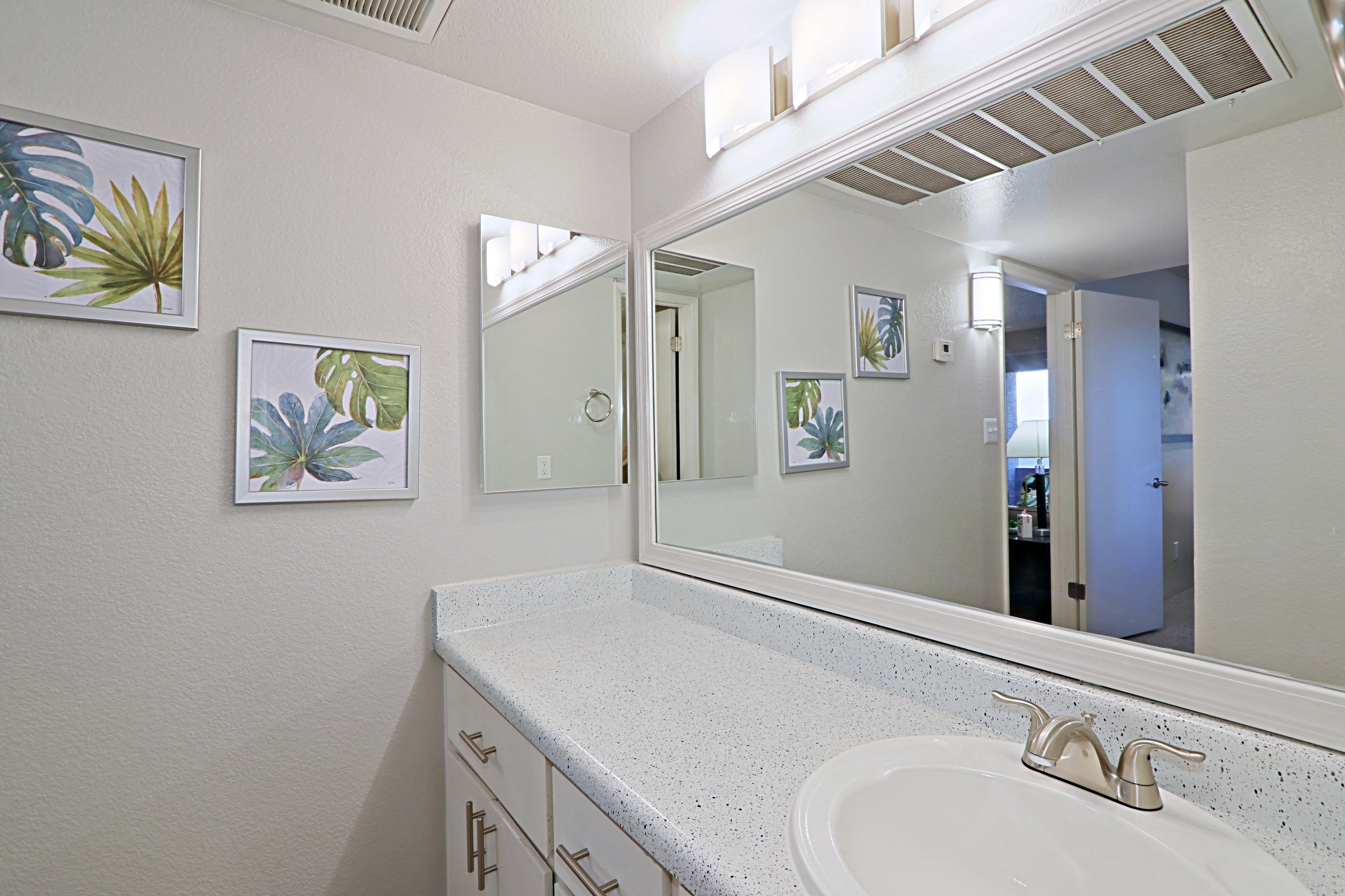 Country Gables Apartments