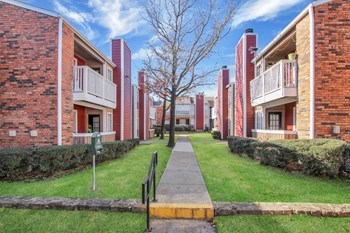 Exterior, Broadway Apartments, Garland, TX - Photo Gallery 6