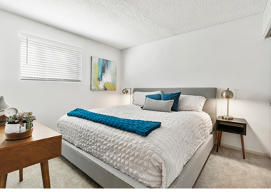 1350 East Northern Avenue 1-3 Beds Apartment for Rent - Photo Gallery 2