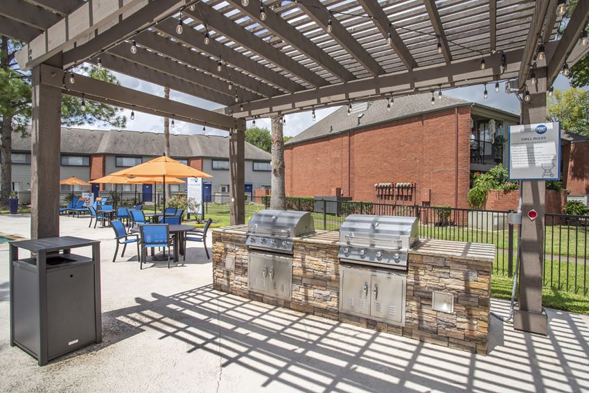 Harbour Point Apartments, 16460 TX3, ster, TX RentCafe