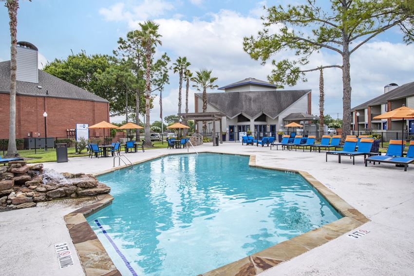 Harbour Point Apartments, 16460 TX3, ster, TX RentCafe