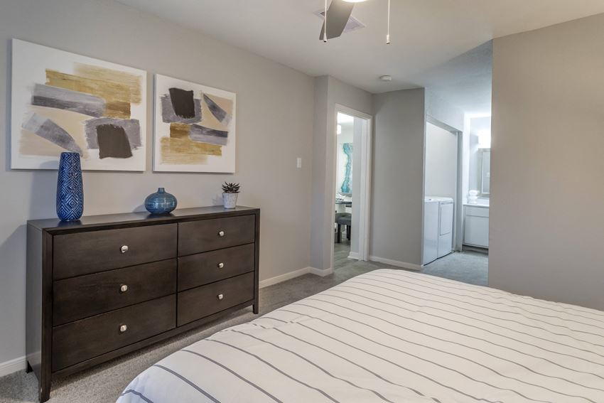 Harbour Point Apartments, 16460 TX3, ster, TX RentCafe