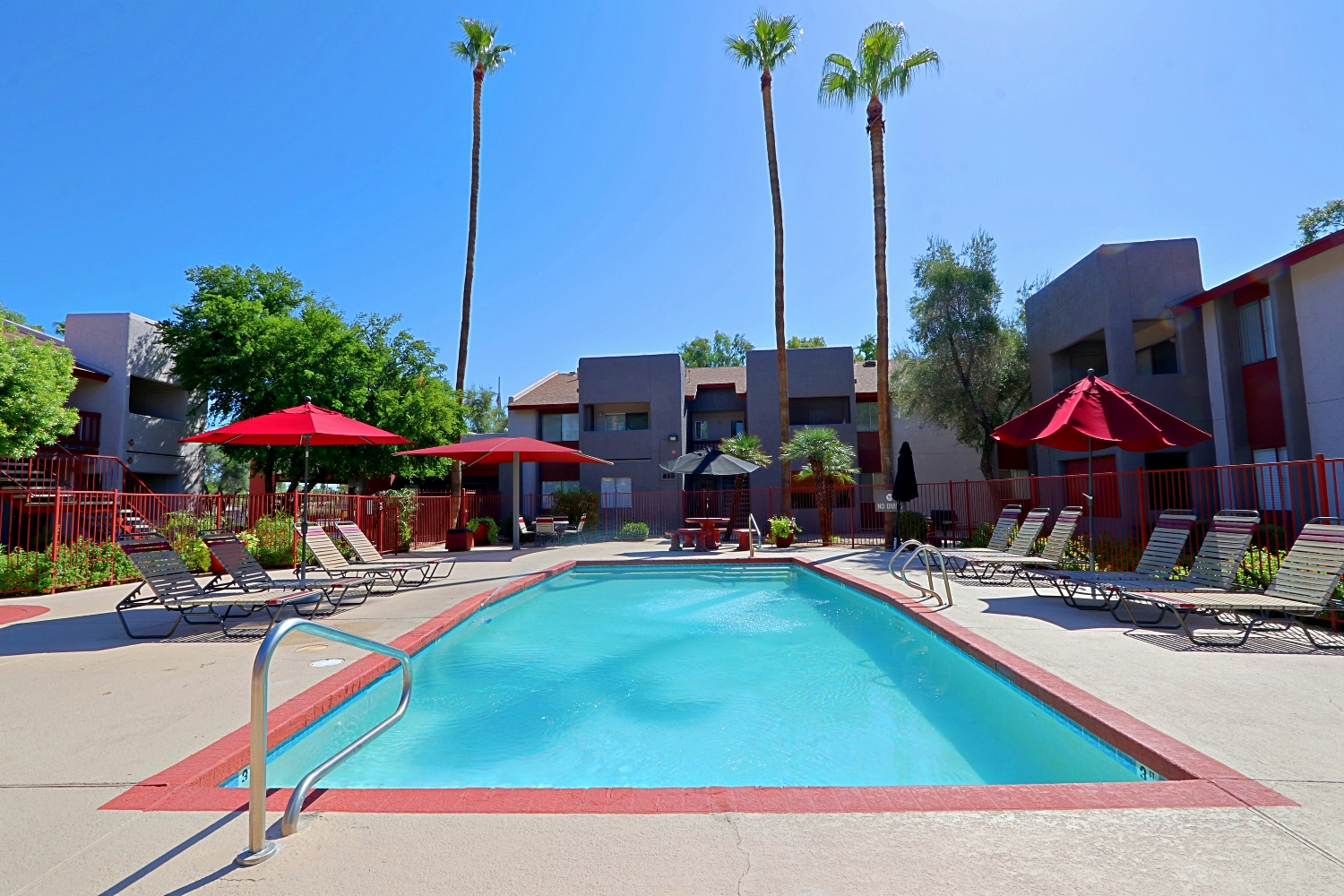 Country Gables Apartments