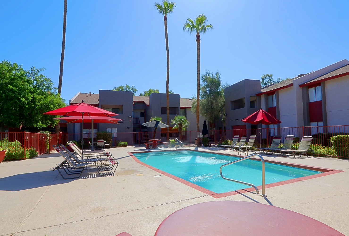 Country Gables Apartments