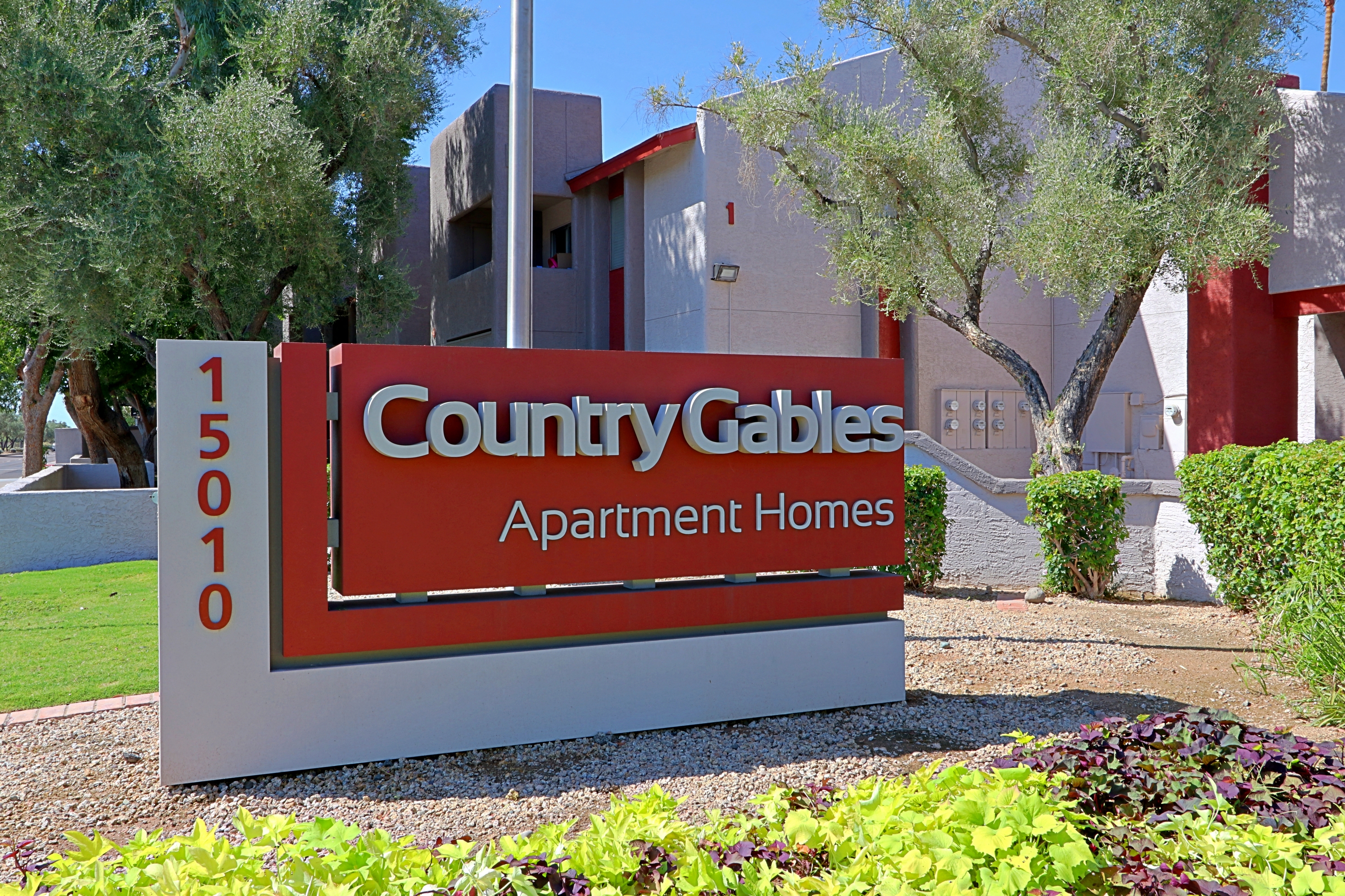 Country Gables Apartments
