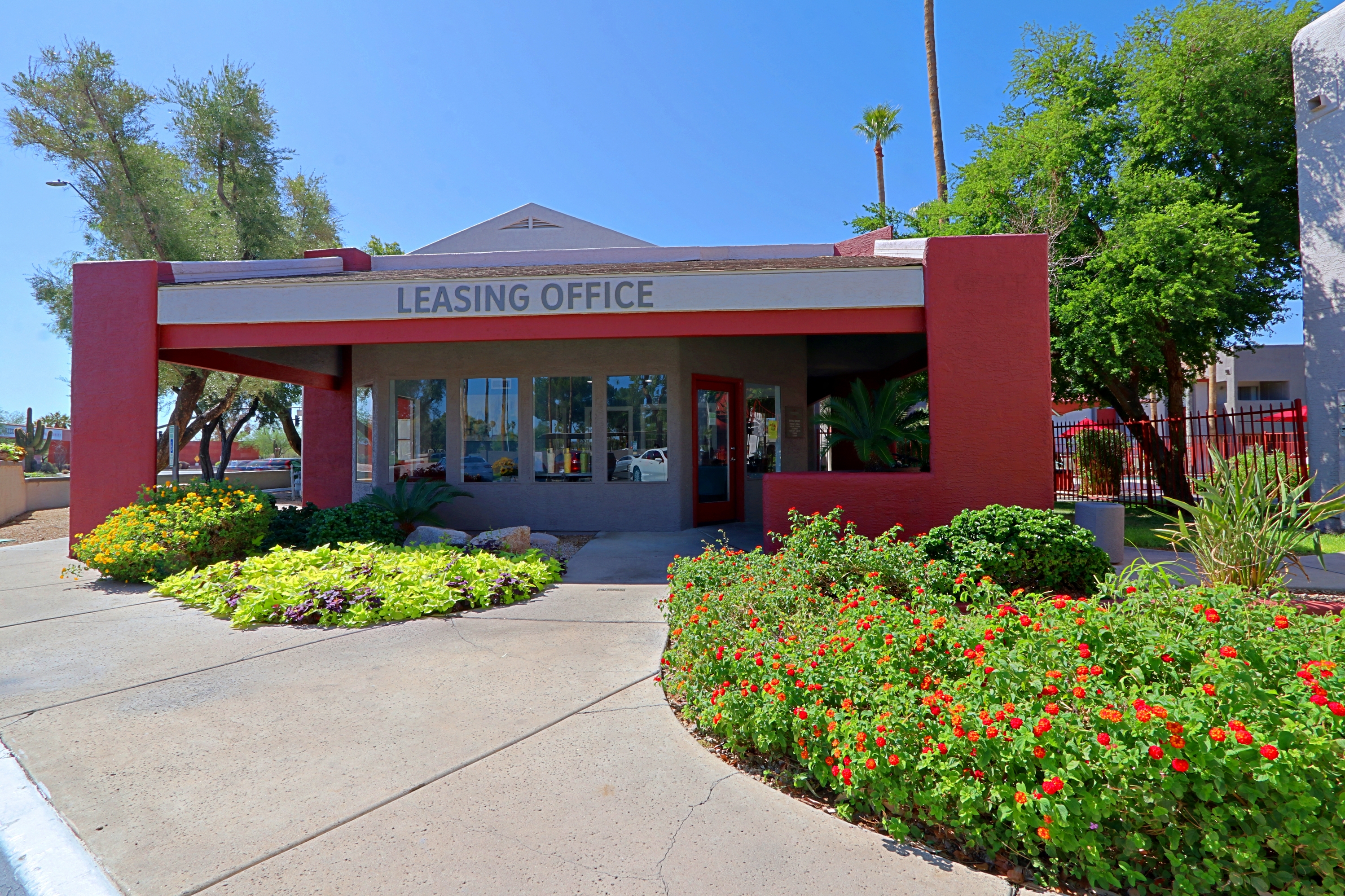 Country Gables Apartments