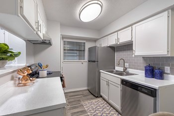 Kitchen - Photo Gallery 11