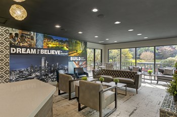 Las Colinas Heights Apartments