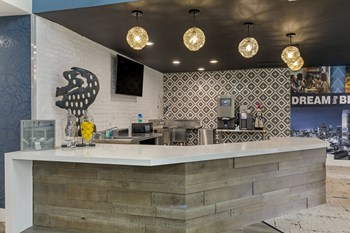 Las Colinas Heights Apartments