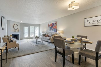Las Colinas Heights Apartments