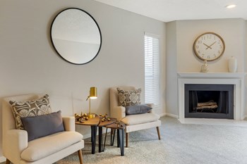 Las Colinas Heights Apartments