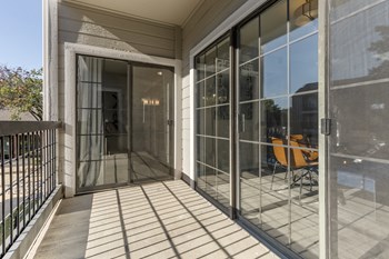 3950 N Story Road 1-2 Beds Apartment for Rent - Photo Gallery 3