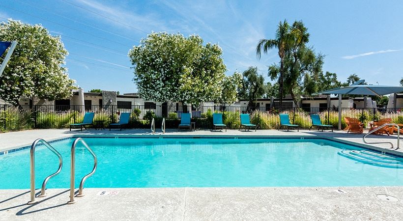 1800 East Covina Street 1-2 Beds Apartment for Rent - Photo Gallery 1