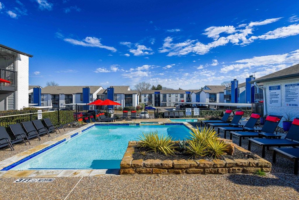 our apartments have a swimming pool and lounge chairs