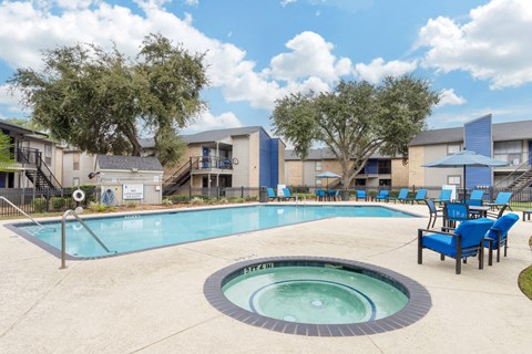 Regency Park Apartments