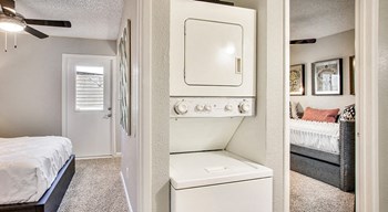 1800 East Covina Street 1-2 Beds Apartment for Rent - Photo Gallery 3