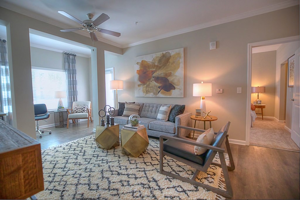 Langley Pointe Apartments | Sunrooms