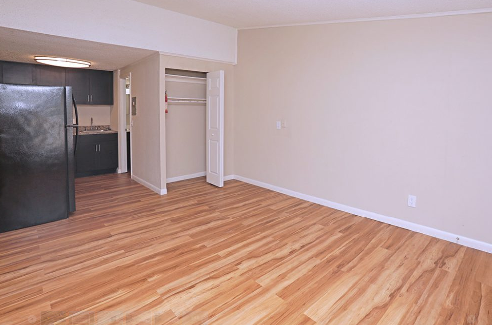 The Village At Sunset Place