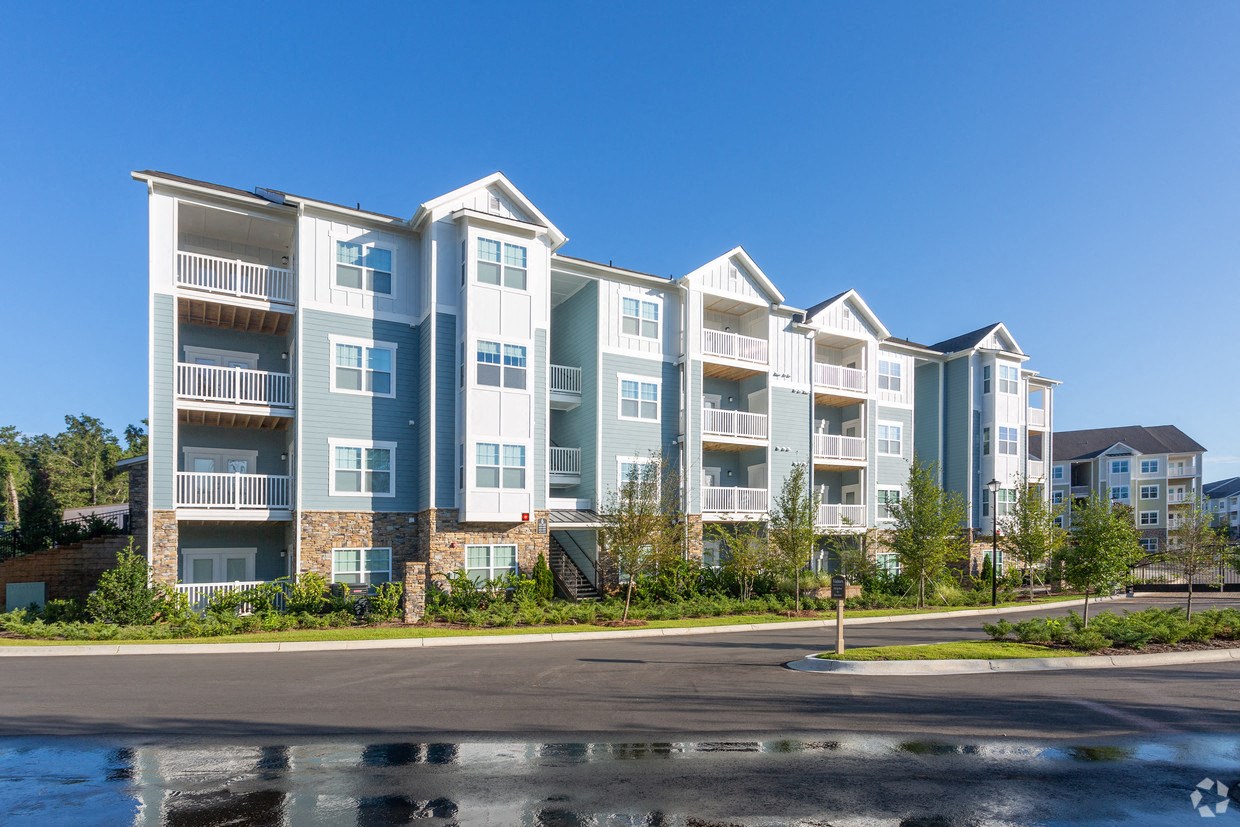 Photos and Video of Lullwater at Blairstone in Tallahassee, FL