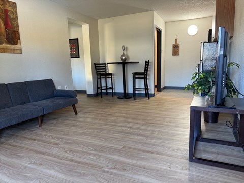 My Home at Macon | Large Studio and One Bedroom Apartments