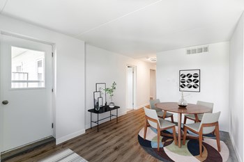 133 Niakwa Road 1-2 Beds Apartment for Rent - Photo Gallery 3