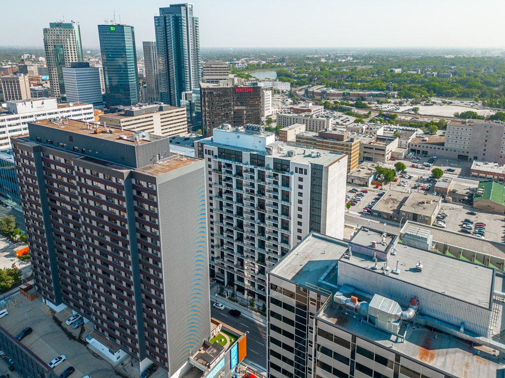 a view of the city of dallas from the austin convention and exhibition center