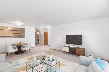 55 Garry St. 1-2 Beds Apartment for Rent - Photo Gallery 2