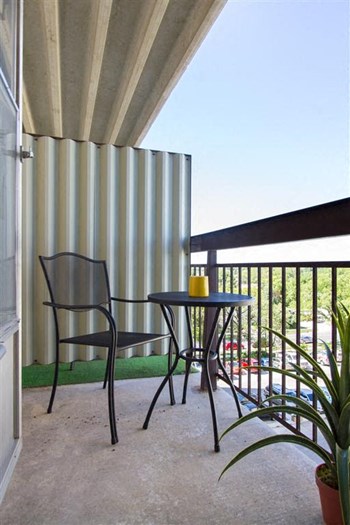 210 Oakland Ave Studio-2 Beds Apartment for Rent - Photo Gallery 5