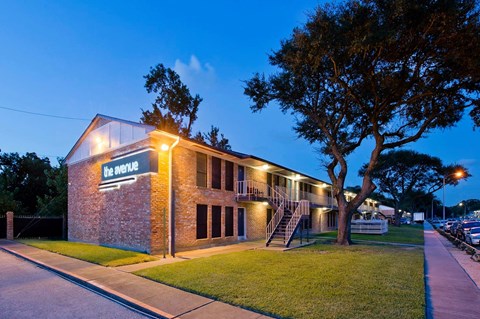 5050 Yale Street 1-3 Beds Apartment for Rent