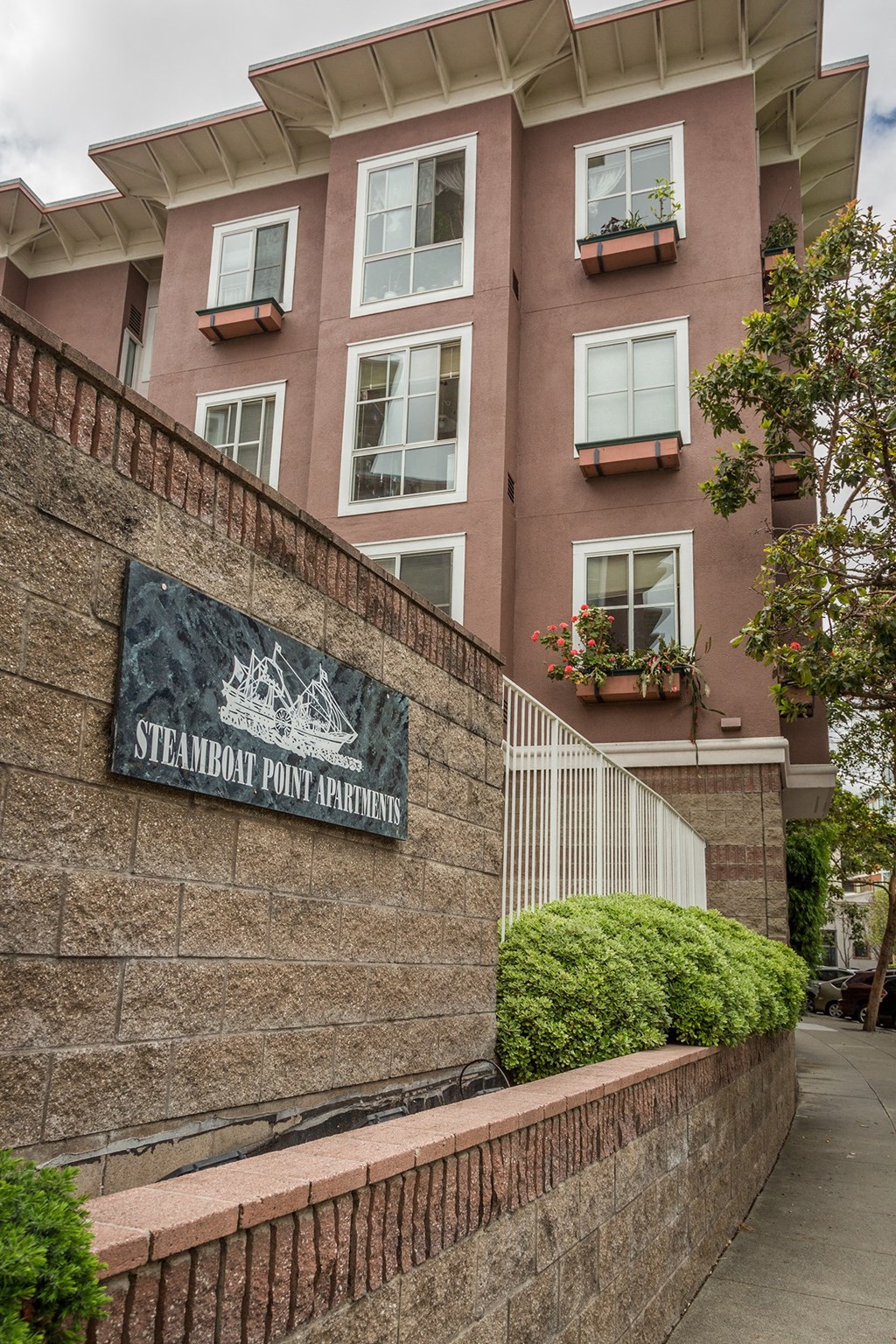 Steamboat Point Apartments