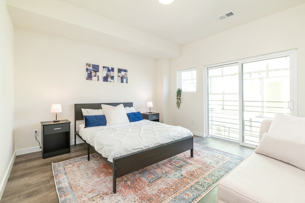 germantown row apartments