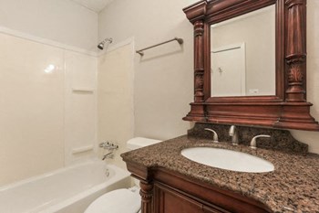 2705 Victoria Dr 3 Beds House for Rent - Photo Gallery 15