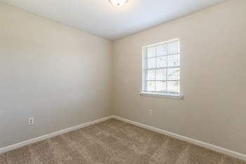 2705 Victoria Dr 3 Beds House for Rent - Photo Gallery 20