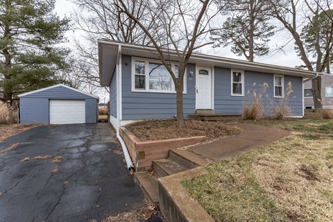 49 Devore Dr 2 Beds Apartment for Rent