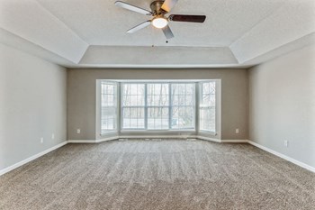 5100 Katie Vly 4 Beds House for Rent - Photo Gallery 17