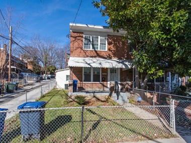 1559 FORT DUPONT ST SE 3 Beds Apartment for Rent