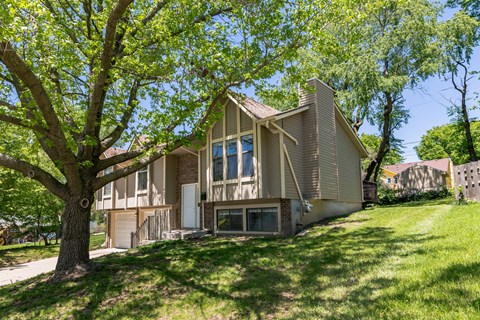 4630 OTTAWA ST 3 Beds Apartment for Rent