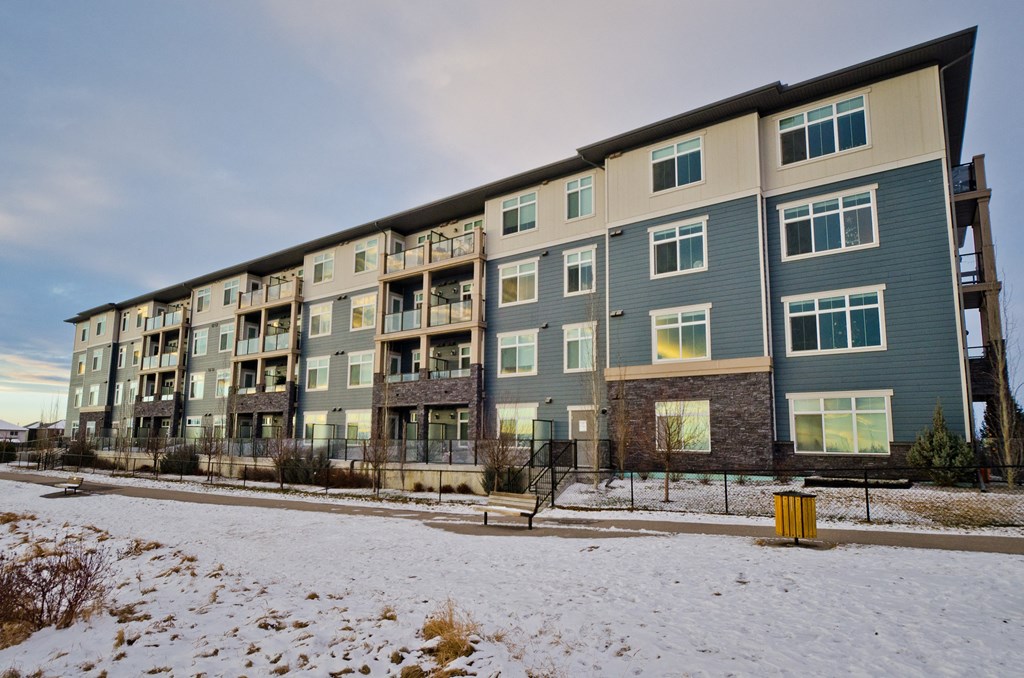 Aqua residential rental apartments scenic pathways