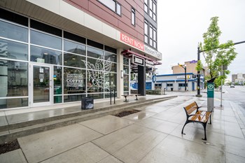1716 Centre Street S 1-2 Beds Apartment for Rent - Photo Gallery 2