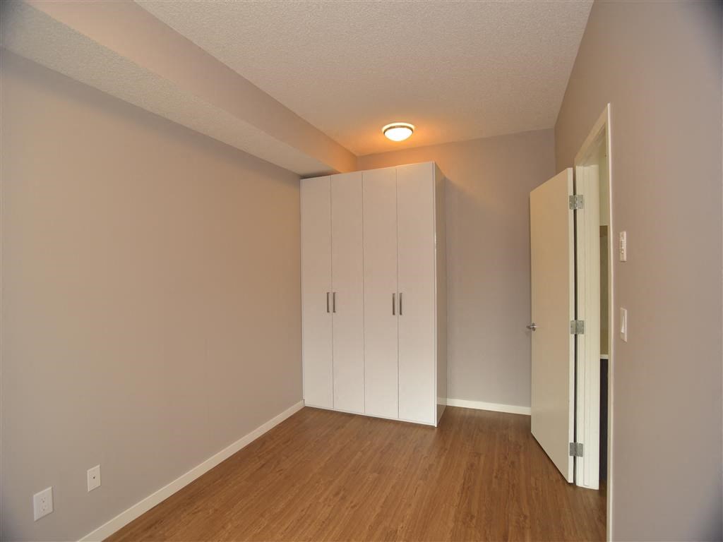aura residential rental apartments european closets