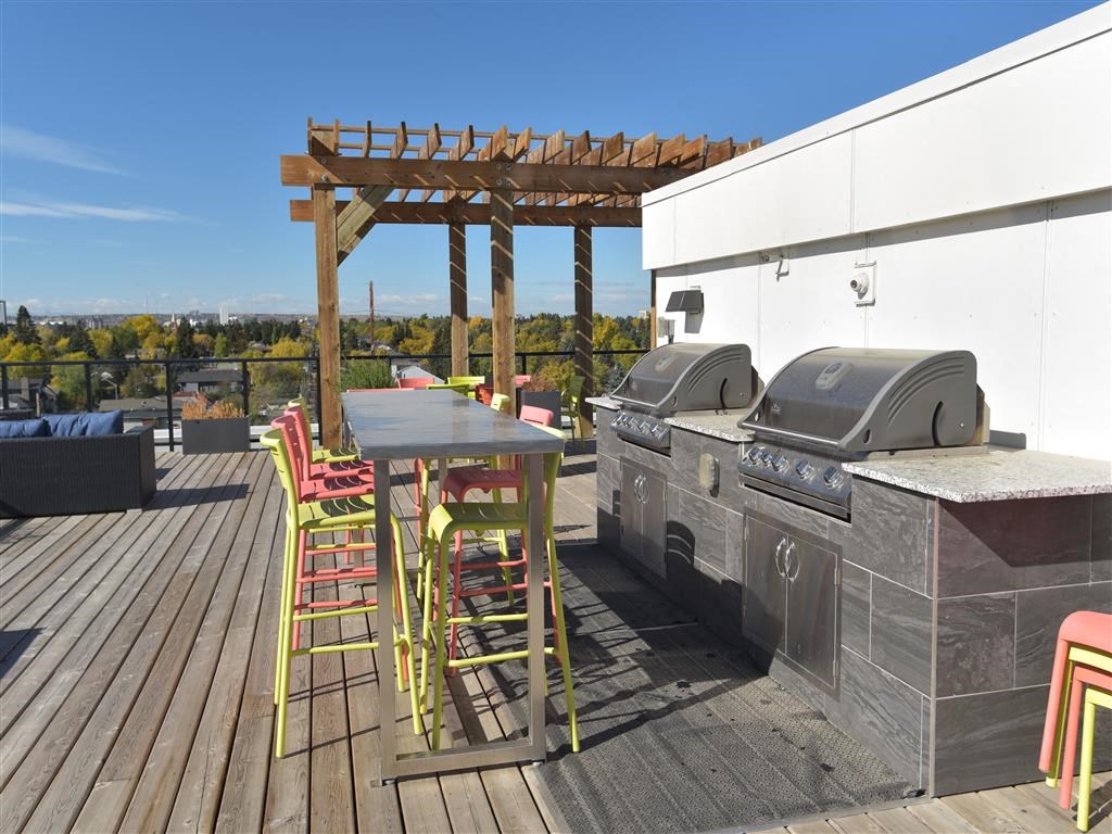Centro Residential Rental apartments rooftop patio BBQ stations