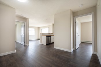 3149 151 Avenue NW 1-2 Beds Apartment for Rent - Photo Gallery 4