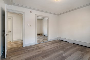 1819 14 Street SW Studio-2 Beds Apartment for Rent - Photo Gallery 27