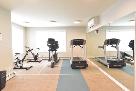 Aqua residential rental apartments fitness center cardio machines